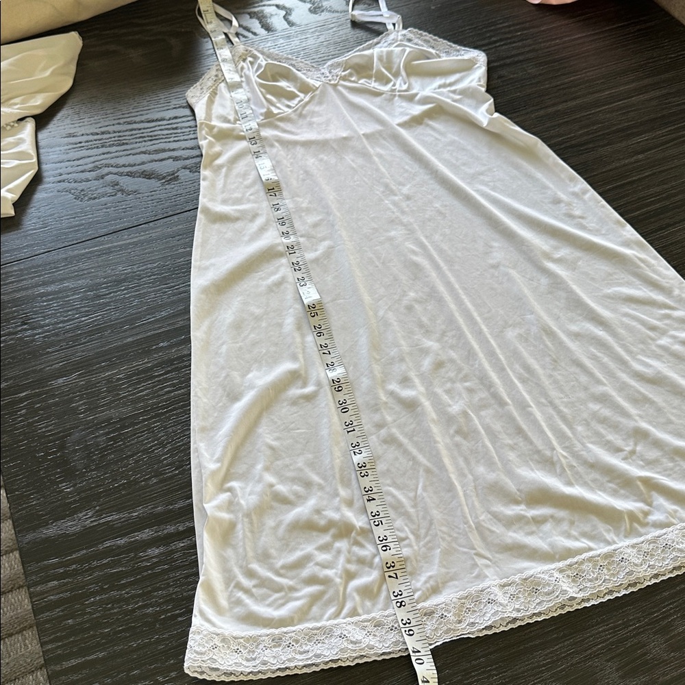 Vintage Vanity Fair Nylon Lace Slip Dress in White Made in USA Paper Tag, L - Picture 8 of 9